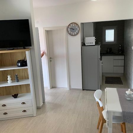 Tara'S Apartman スペタル エクステリア 写真