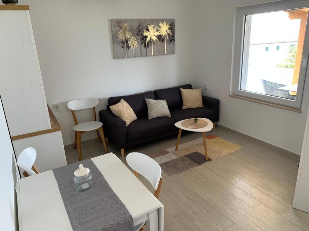 Tara'S Apartman スペタル エクステリア 写真